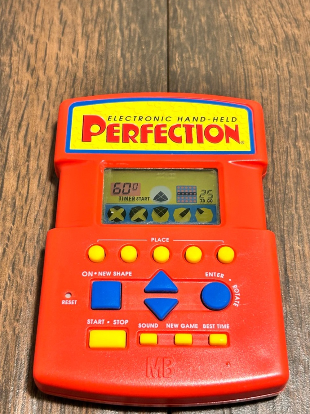 Electronic Handheld Perfection Game Tested, Works & w/Battery VTG 1996